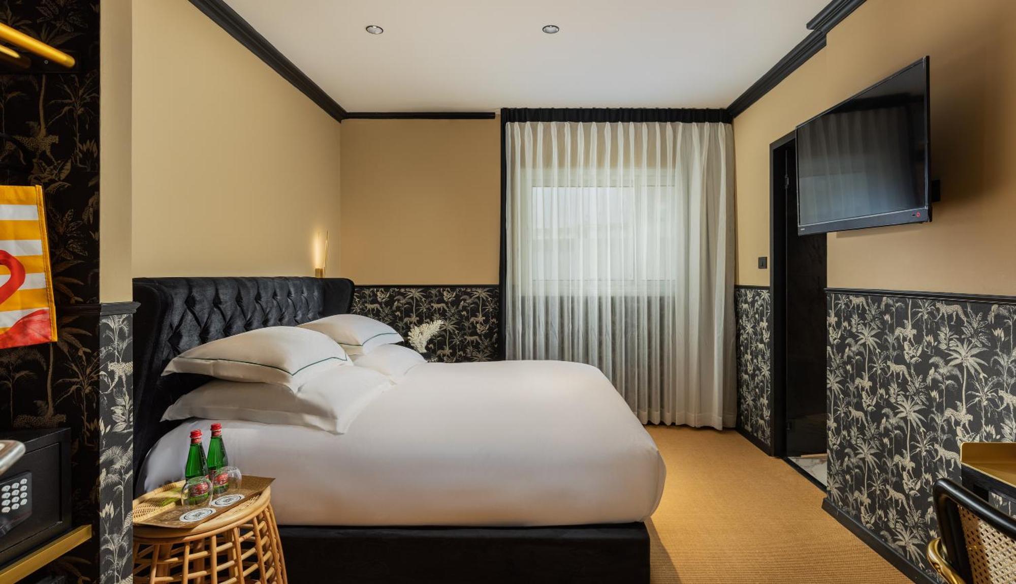 Beach Hotel By Zvieli Hotels تل أبيب الغرفة الصورة